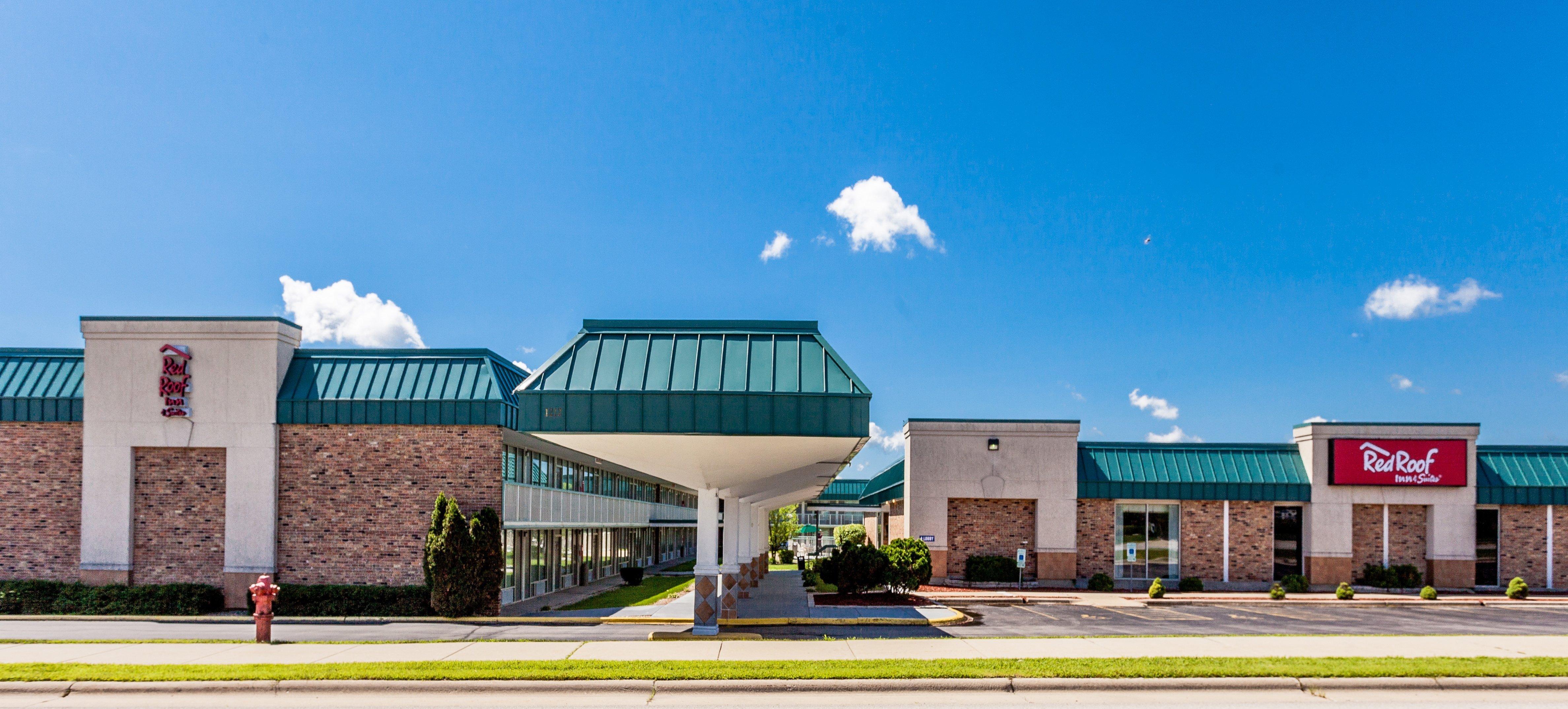 Red Roof Inn & Suites Dekalb Buitenkant foto