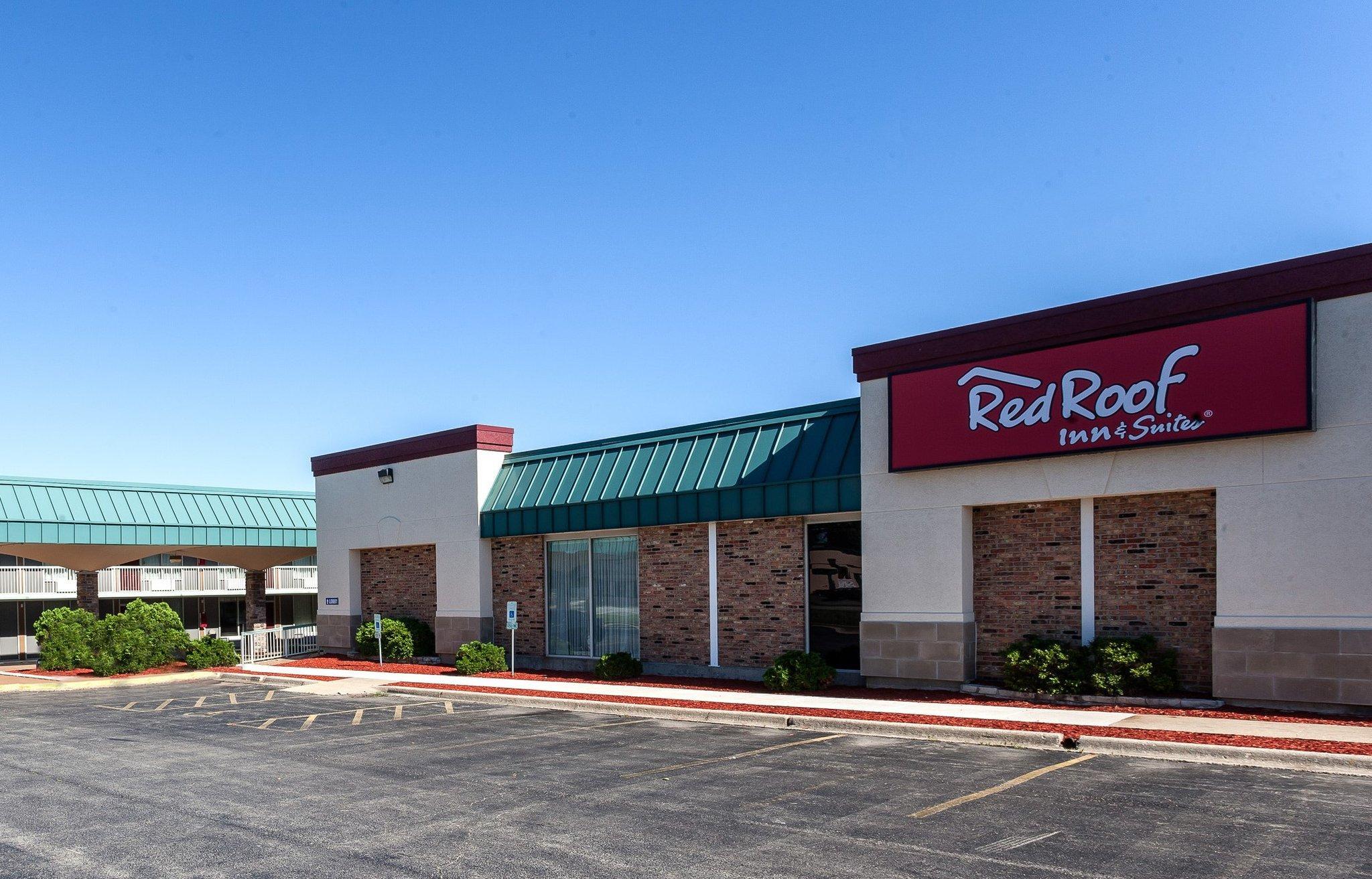 Red Roof Inn & Suites Dekalb Buitenkant foto